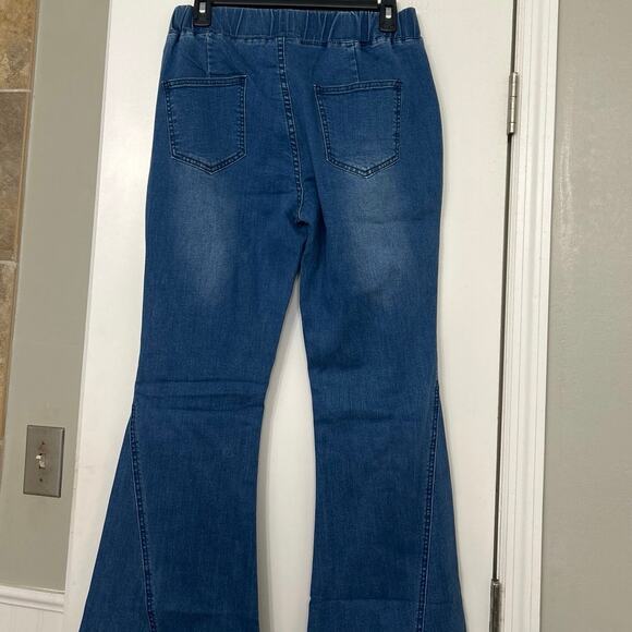 Tracies Leopard Patch Flare Jeans L Bell Bottom Pull On Stretch Denim Boho - Picture 8 of 11